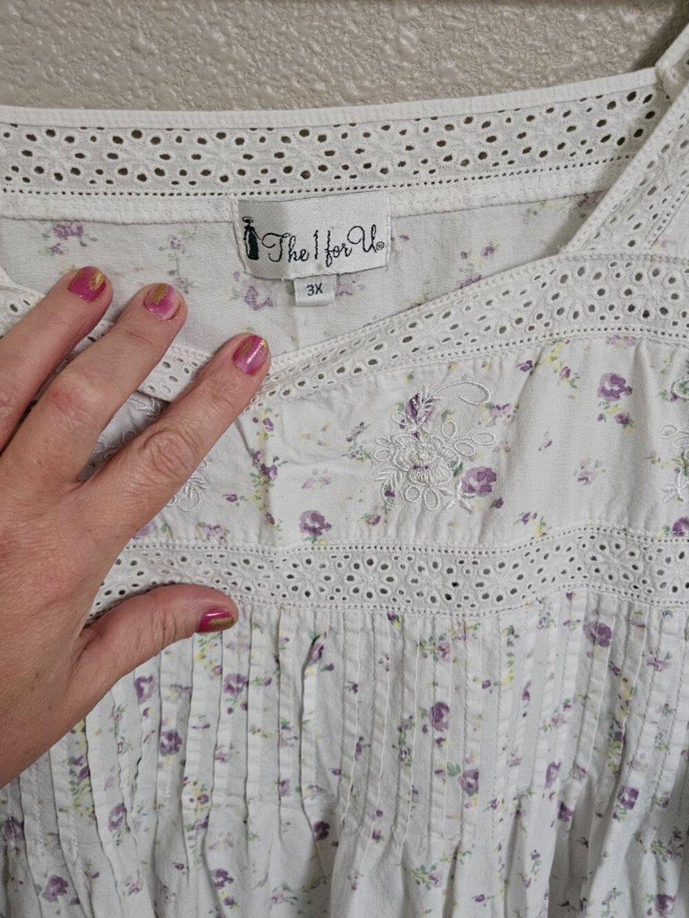 Romantic nightgown - Picture 3 of 8